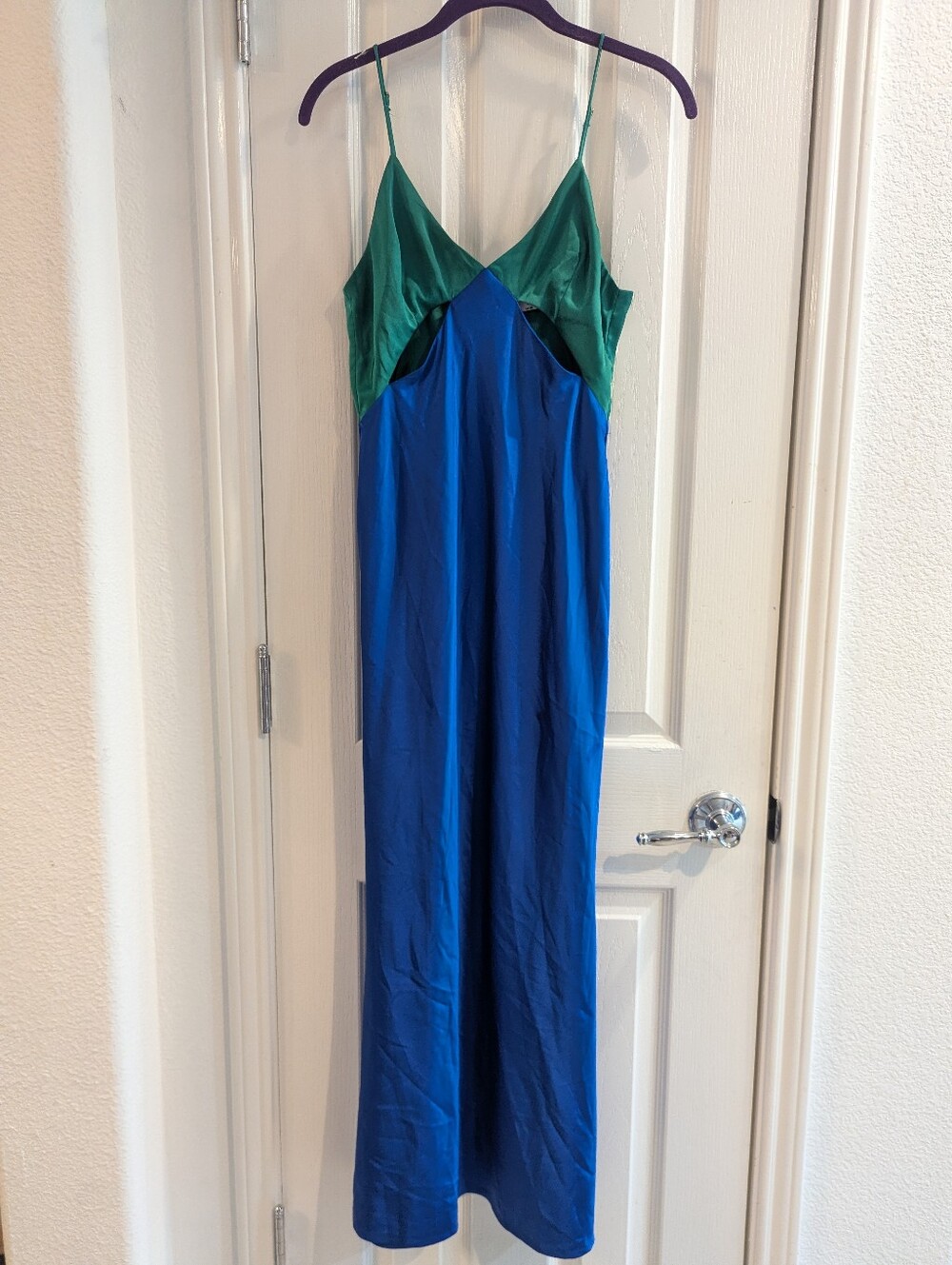 Runway The Label 'Nikki' Slip Dress - Picture 3 of 11
